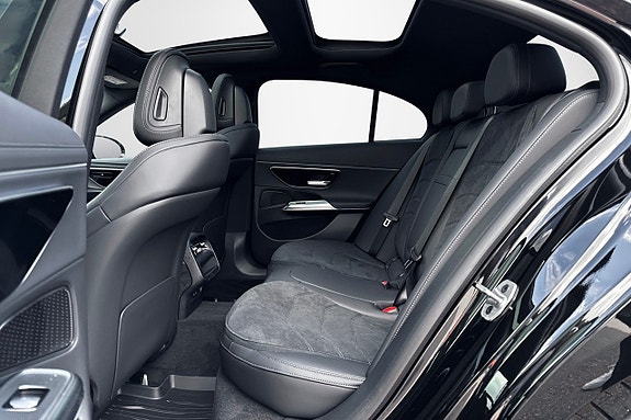 Mercedes-Benz E220 d 25 of 30