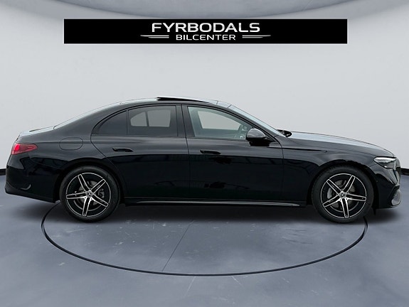 Mercedes-Benz E220 d 5 of 5