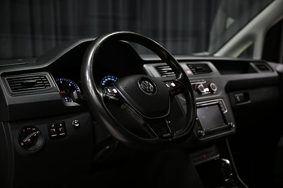 Volkswagen Caddy Maxi 18 of 28