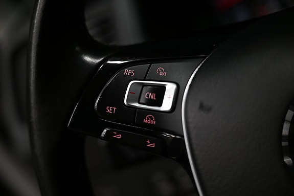 Volkswagen Caddy Maxi 26 of 28