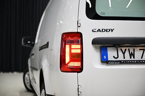 Volkswagen Caddy Maxi 16 of 28