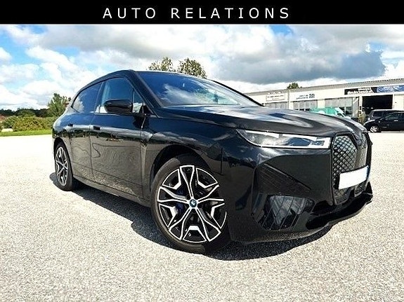 BMW iX 5 of 5