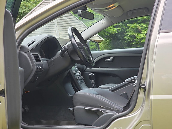 Volvo V70 18 of 22