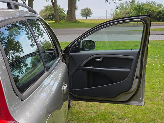 Volvo V70 20 of 22