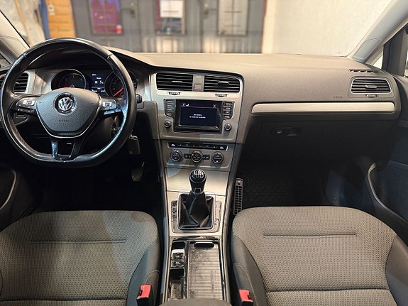 Volkswagen Golf VII 13 of 14