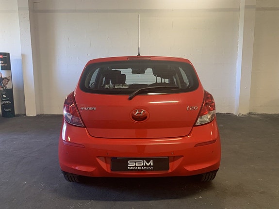 Hyundai i20 9 of 13