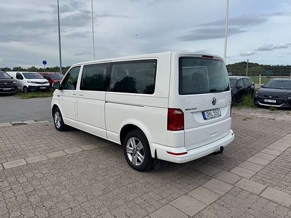 Volkswagen Multivan 2 of 5