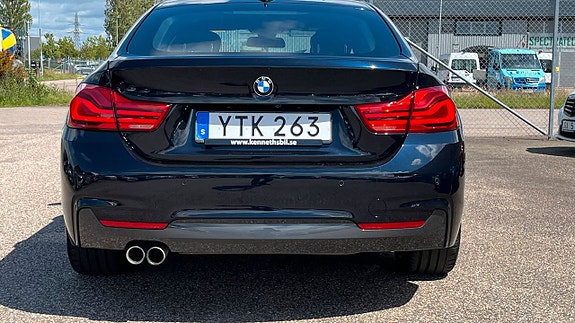 BMW 430i 4 of 5