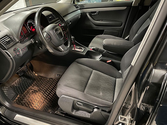 Audi A4 8 of 19