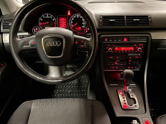 Audi A4 11 of 19