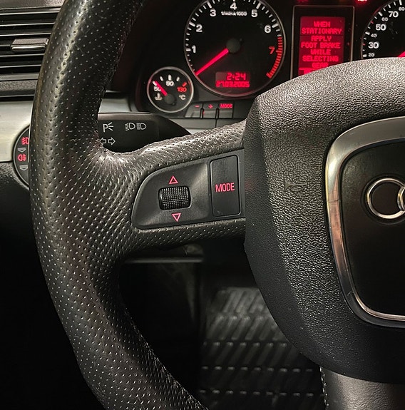 Audi A4 14 of 19