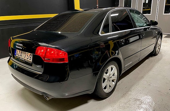 Audi A4 6 of 19