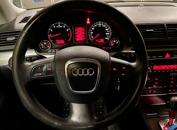 Audi A4 10 of 19