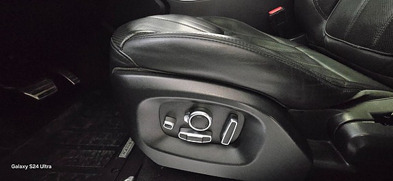 Land Rover Range Rover Sport 15 of 15