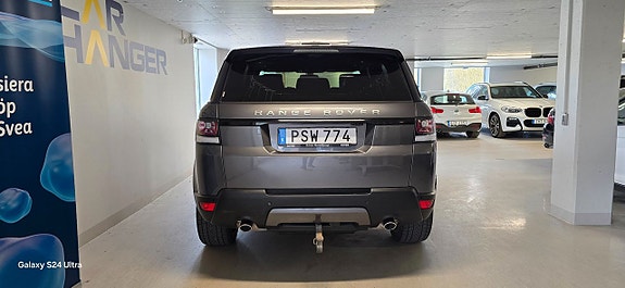 Land Rover Range Rover Sport 4 of 5