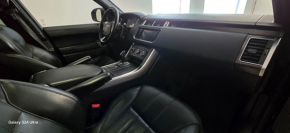 Land Rover Range Rover Sport 10 of 15