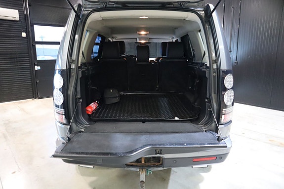 Land Rover Discovery 4 24 of 27