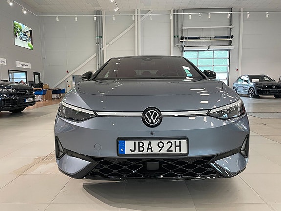 Volkswagen ID.7 3 of 5