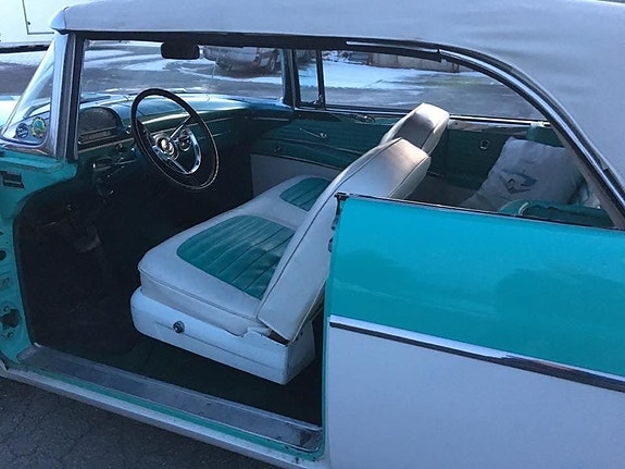 Ford Fairlane 9 of 20