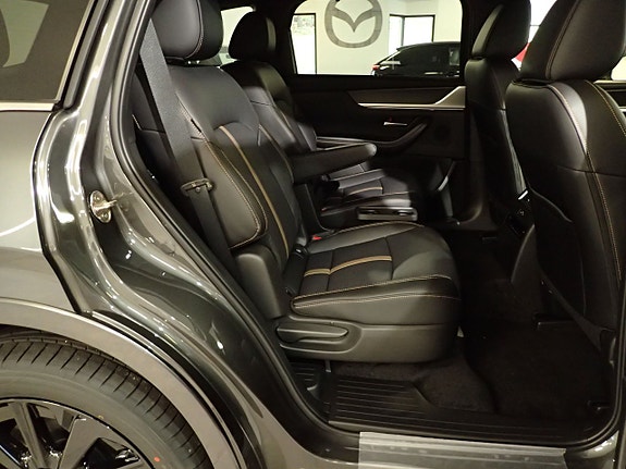 Mazda CX-80 17 of 20