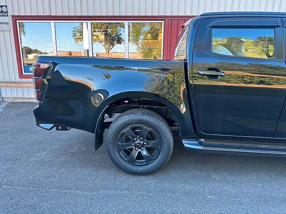 Isuzu D-max 3 of 5