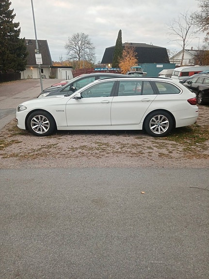BMW 520 3 of 5
