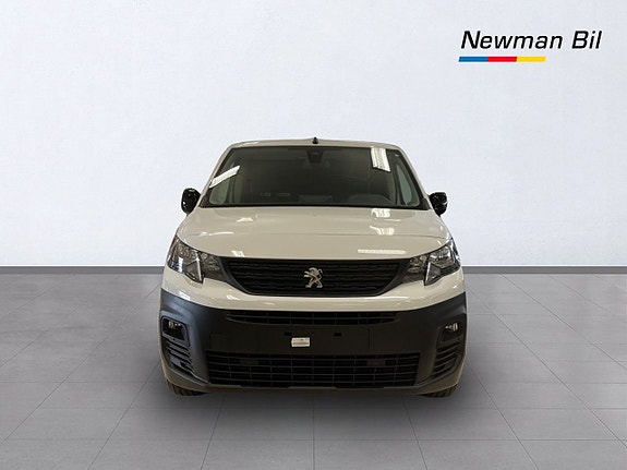Peugeot e-Partner 2 of 15