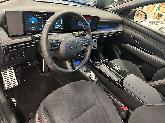 Hyundai Tucson 3 of 5