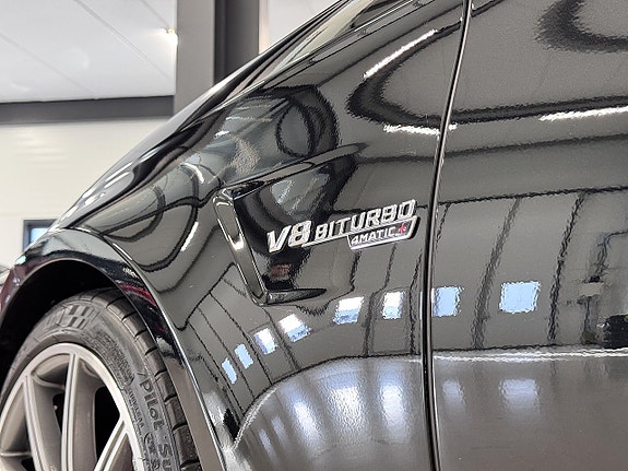 Mercedes-Benz CLS63 28 of 30