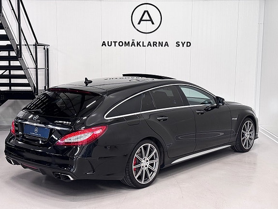 Mercedes-Benz CLS63 20 of 30