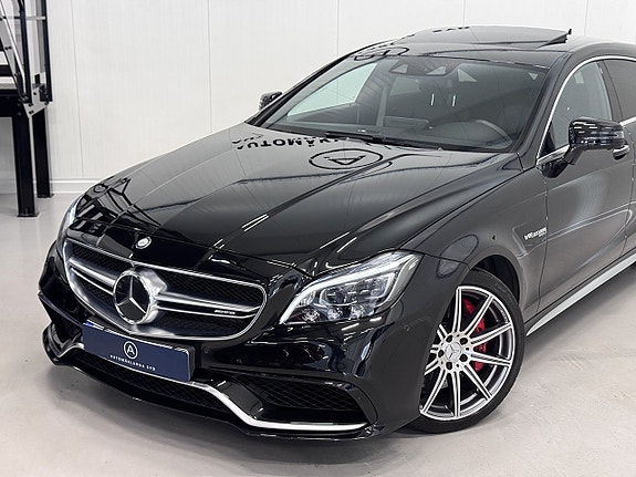 Mercedes-Benz CLS63 2 of 5