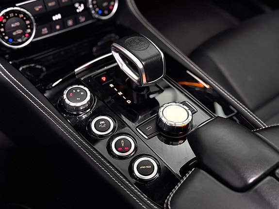 Mercedes-Benz CLS63 8 of 30