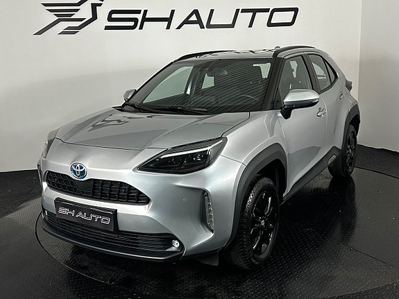 Toyota Yaris Cross 2 of 23