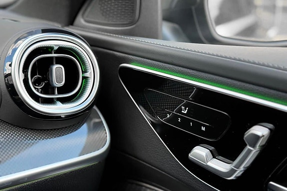 Mercedes-Benz C220 d 30 of 30