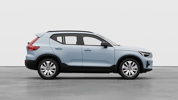 Volvo EX40 4 of 7