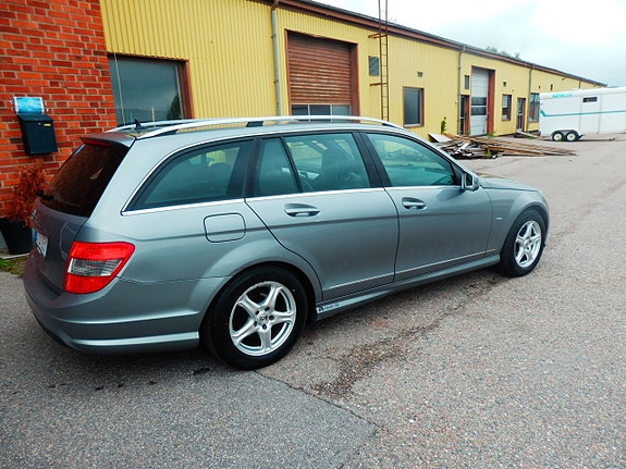 Mercedes-Benz C180 7 of 7