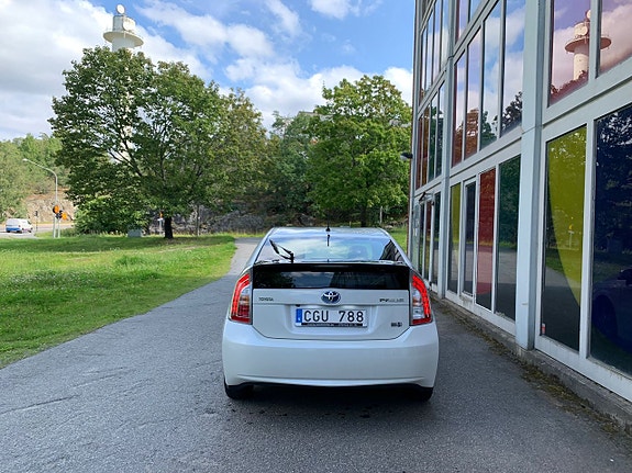 Toyota Prius 20 of 28