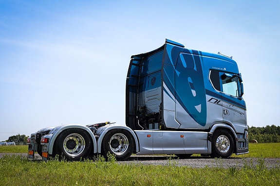 Scania S660 Dragbil 6X2 3 of 18