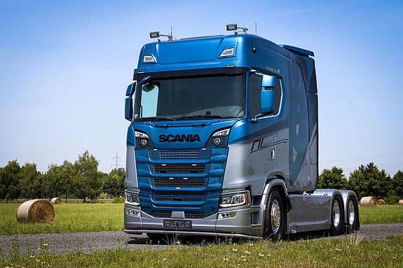 Scania S660 Dragbil 6X2 17 of 18