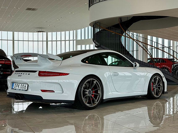 Porsche 911 GT3 5 of 5