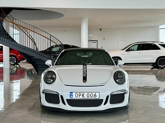 Porsche 911 GT3 3 of 5