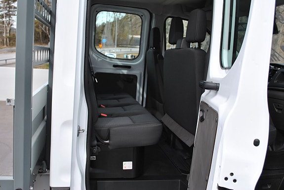 Ford Transit 10 of 19