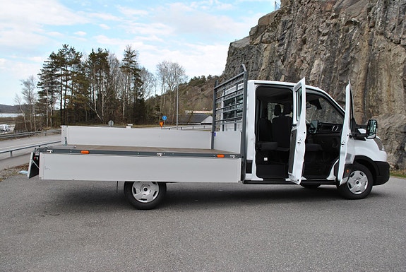 Ford Transit 5 of 5