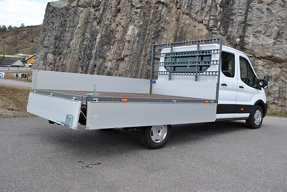 Ford Transit 3 of 5