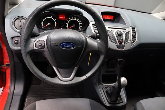 Ford Fiesta 15 of 21