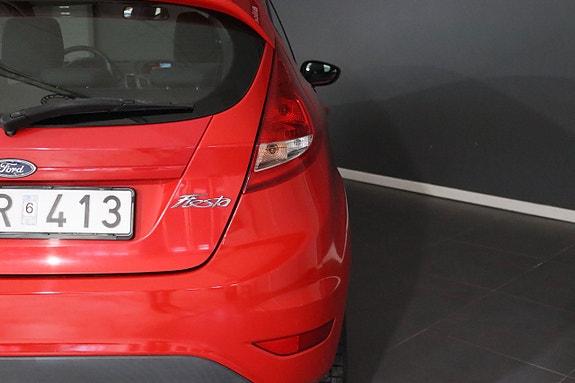 Ford Fiesta 10 of 21