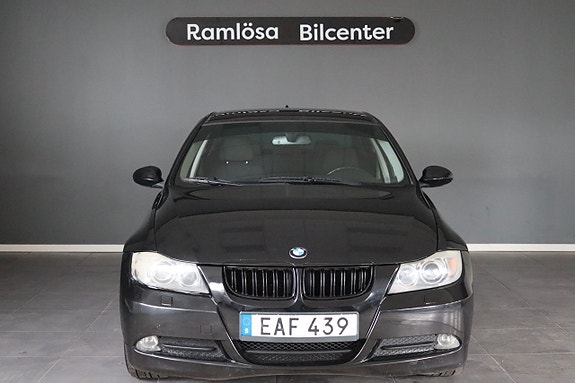 BMW 318 4 of 5