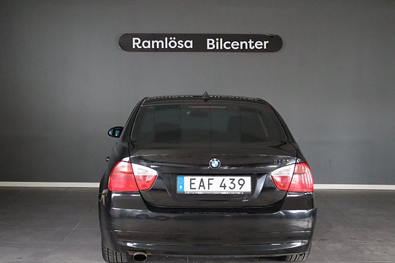 BMW 318 7 of 22