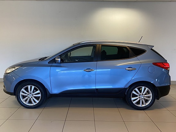 Hyundai ix35 2 of 23