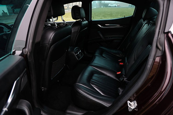 Maserati Ghibli 13 of 19
